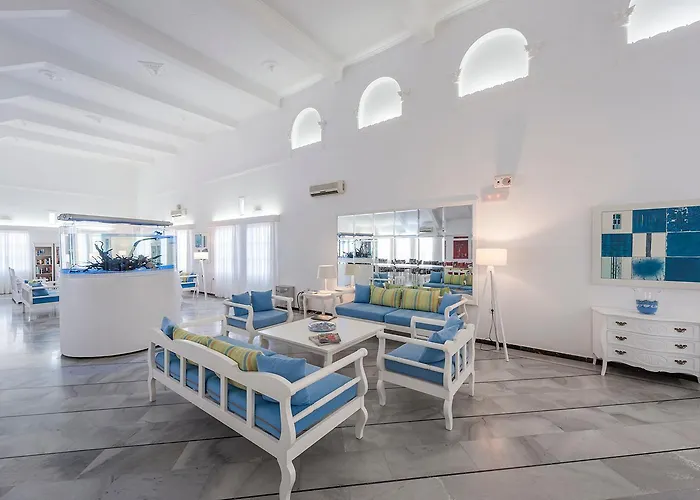 Narges מלון Alikí