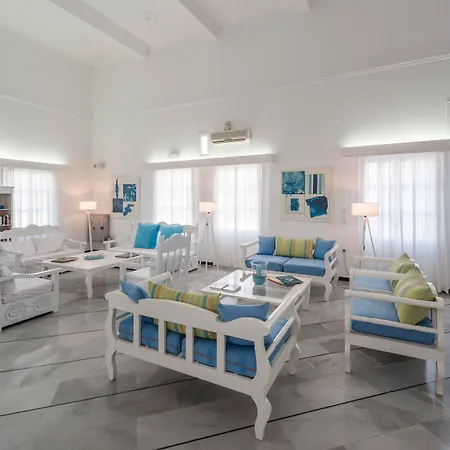 Hotel Narges 4*