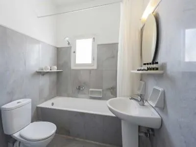 Narges Hotel 4*