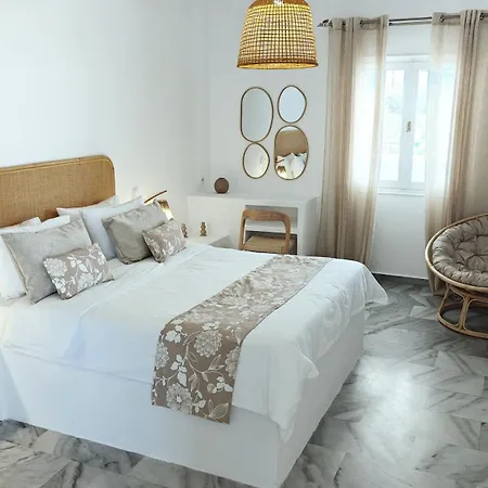 ホテル Narges Alikí