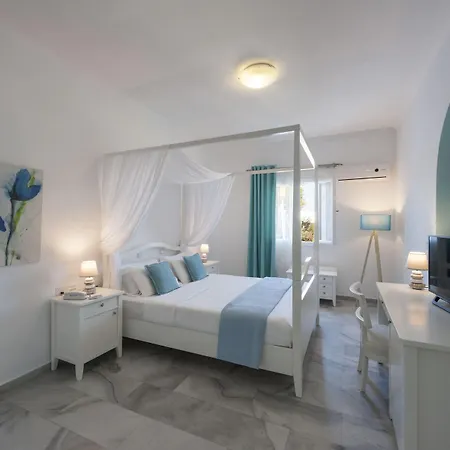 Narges Aliki (Paros)