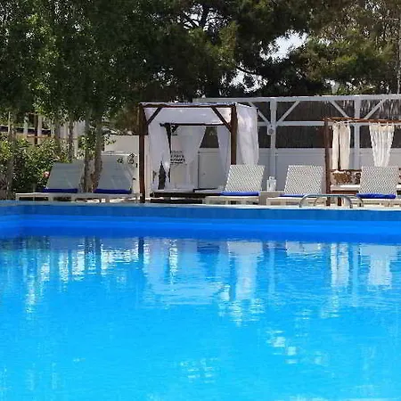 Narges Hotel 4*